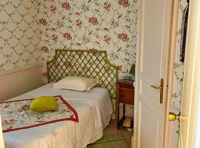 Guest house Le Jardin Du Vendome