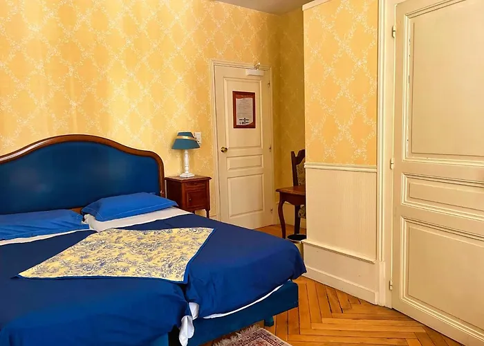 Le Jardin Du Vendome Guest house